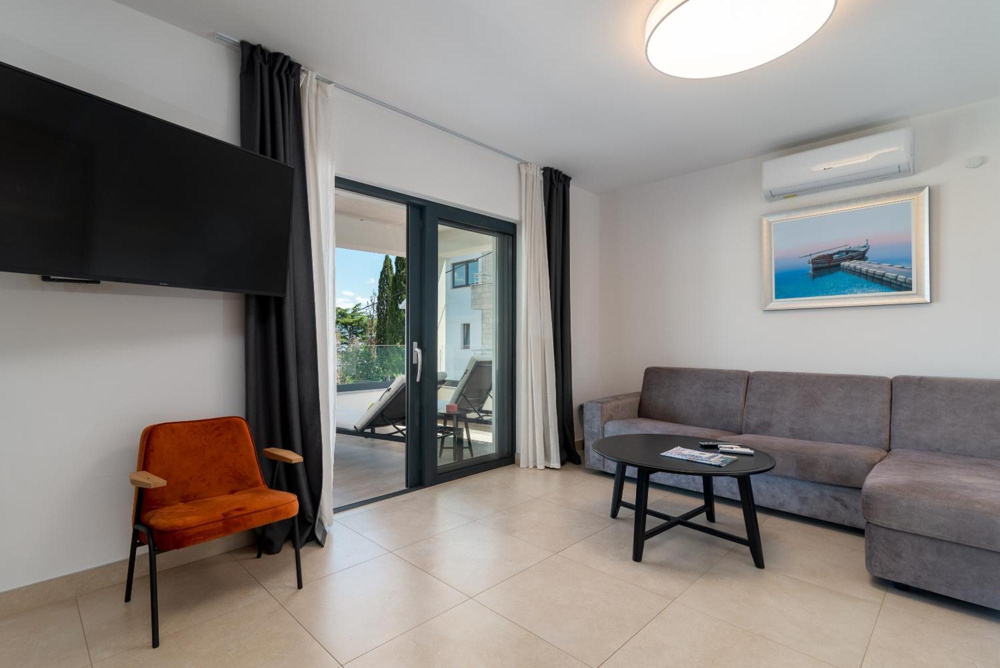 Maca Apartments & Suites Trogir Exterior photo