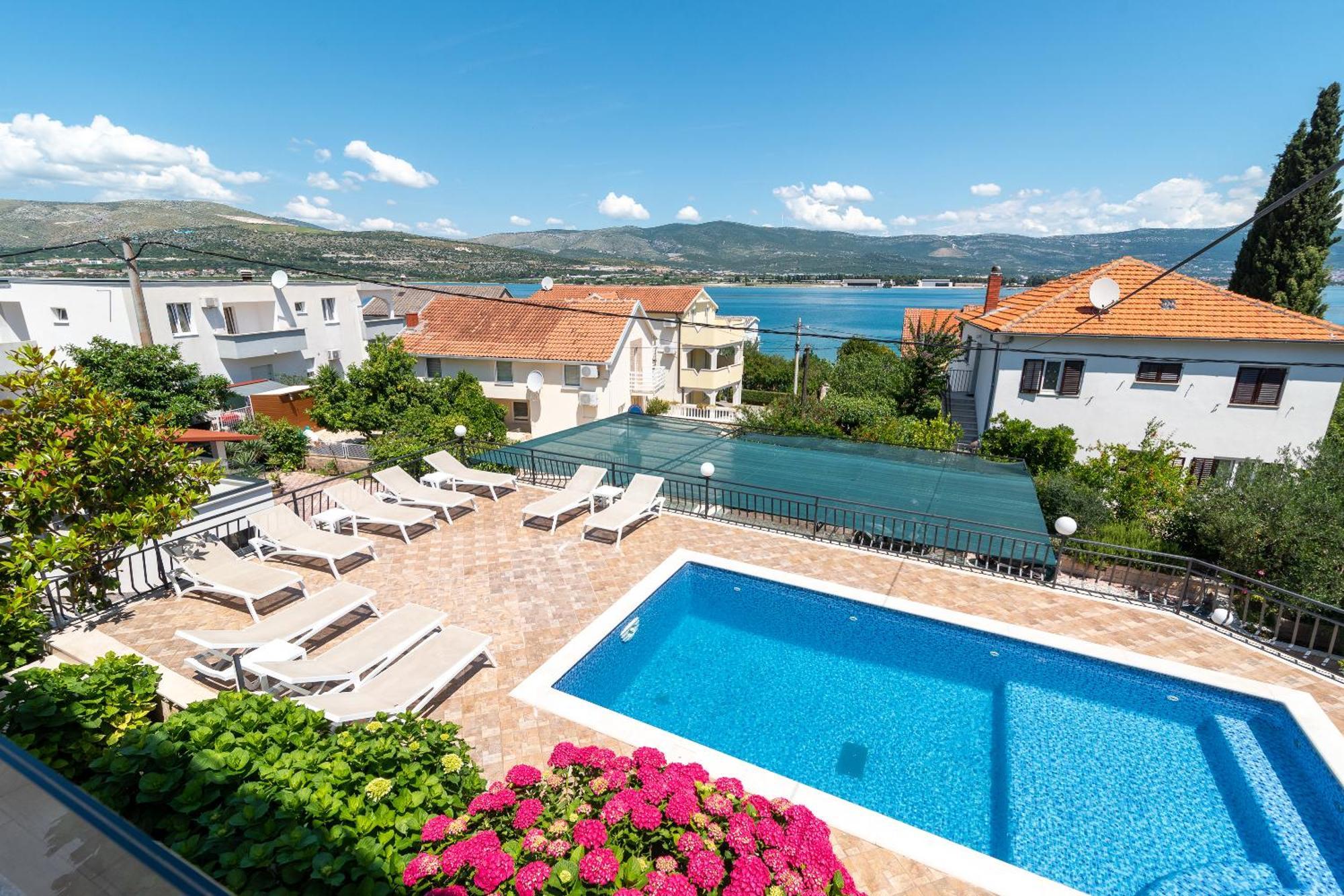 Maca Apartments & Suites Trogir Exterior photo