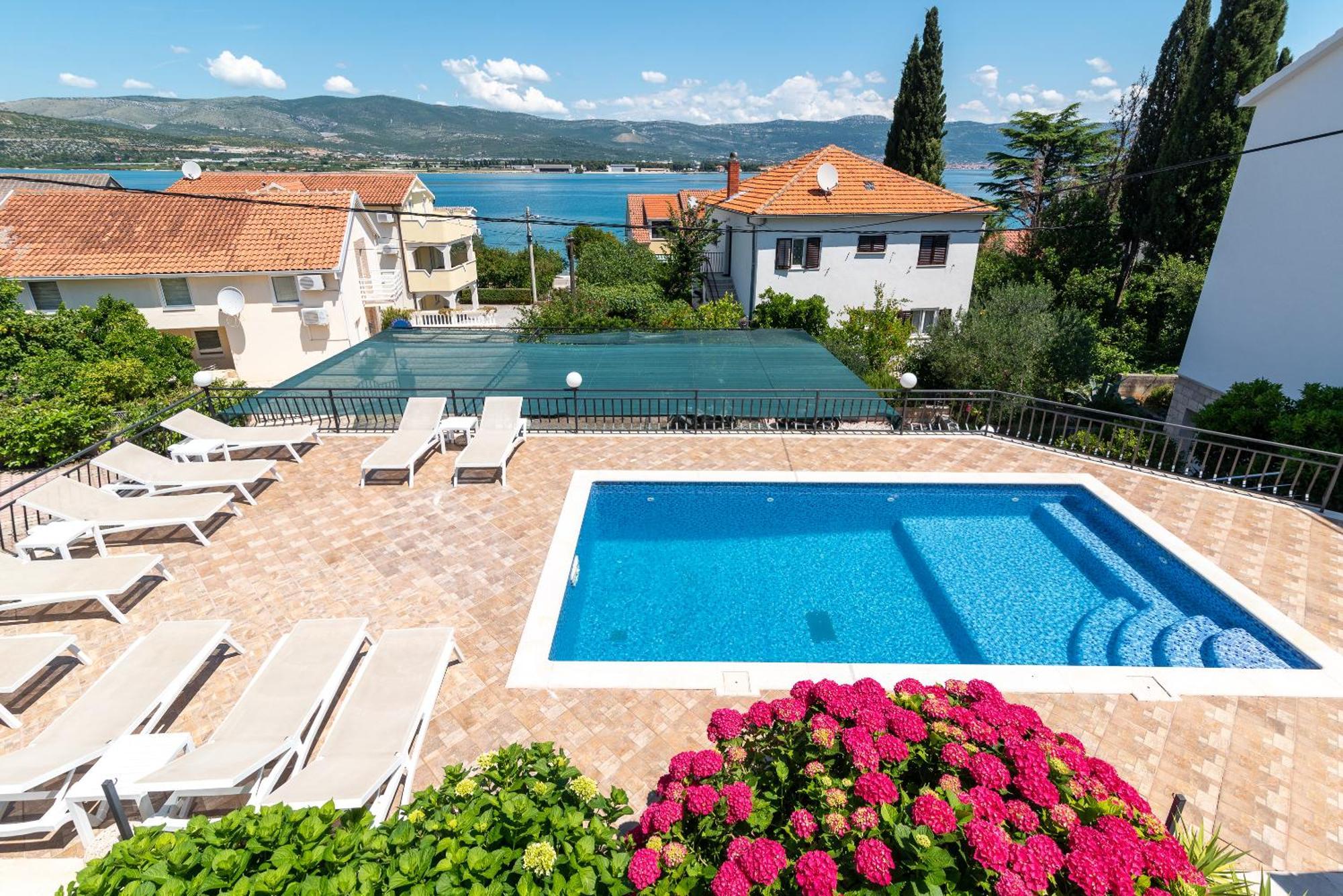 Maca Apartments & Suites Trogir Exterior photo
