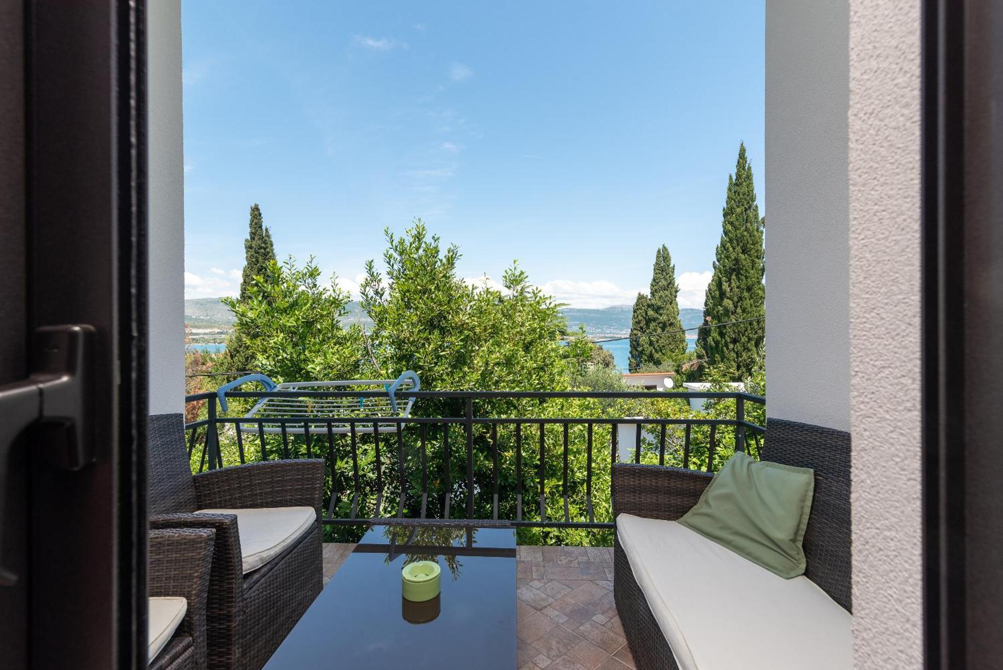 Maca Apartments & Suites Trogir Exterior photo