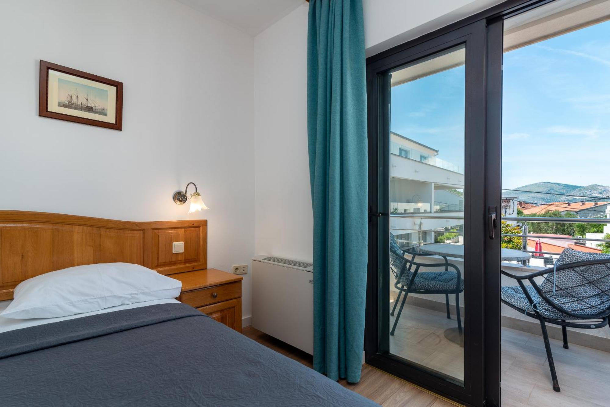 Maca Apartments & Suites Trogir Exterior photo