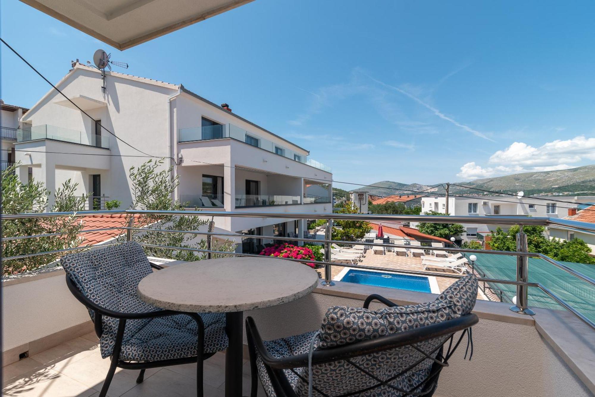 Maca Apartments & Suites Trogir Exterior photo